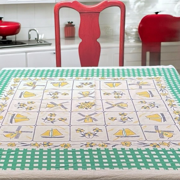 1950’s Retro Tablecloth / Floral / Watch Tower / Sail Boat Pattern Beach Look - Picture 4 of 8